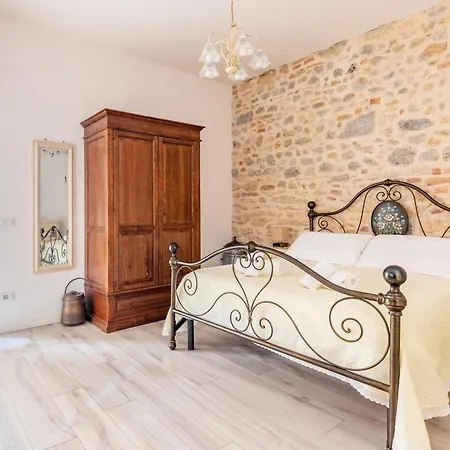 Fabio Apartment San Gimignano